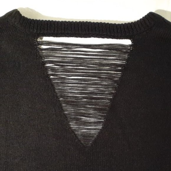 Hot Topic X Build-A-Bear Sweater - Picture 4 of 8